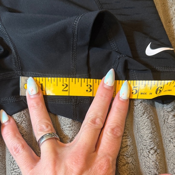 Nike Pro Dri-FIT Training Shorts w/ Side Pockets Black Medium - Picture 9 of 10